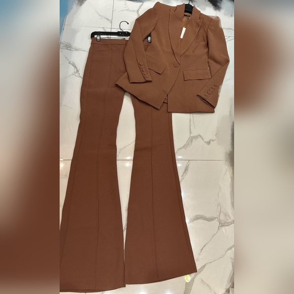 Alex Perry Carter Blazer - Picture 7 of 7